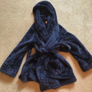 Fluffy Navy Robe with Pockets!
